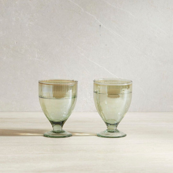 [005321452] Lumia glas á fæti