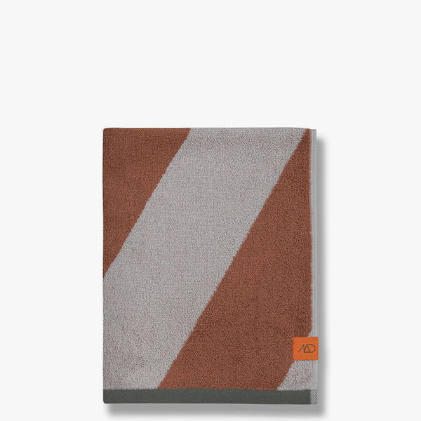 [010DIATWS54] Diagonal handklæði 50x90cm brick